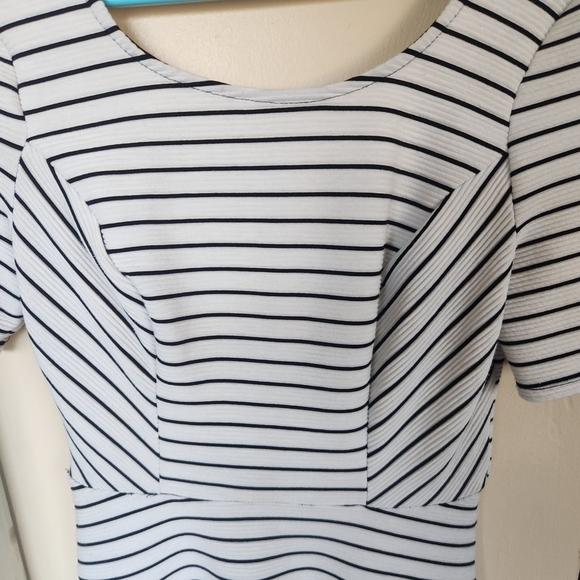 Speechless White Dress w/ Black Stripes - Small - Picture 6 of 8